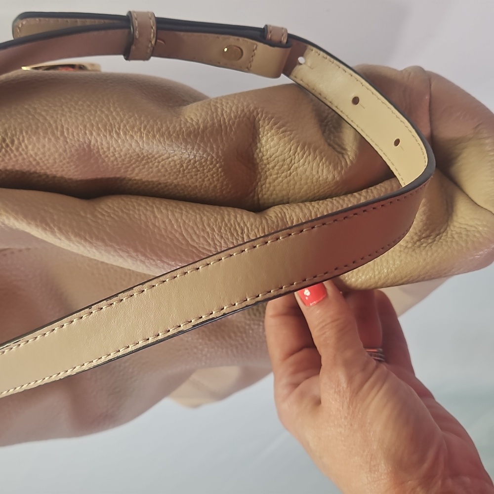 Michael Kors Tan Hobo Bag with Silver Hardware - Picture 7 of 9
